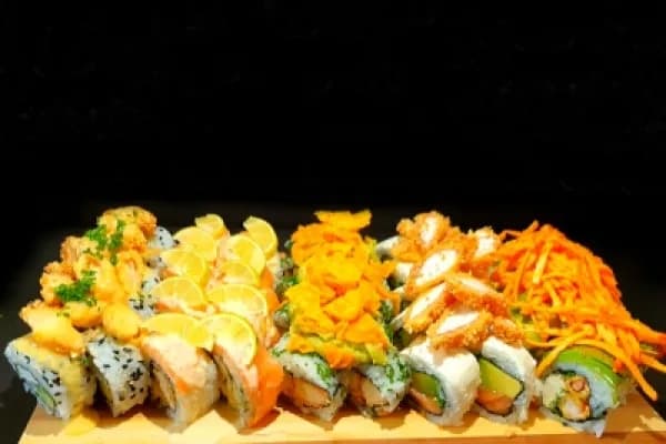 ¡Que suenen esos palillos! $p piezas de sushi VIP — Sushi King