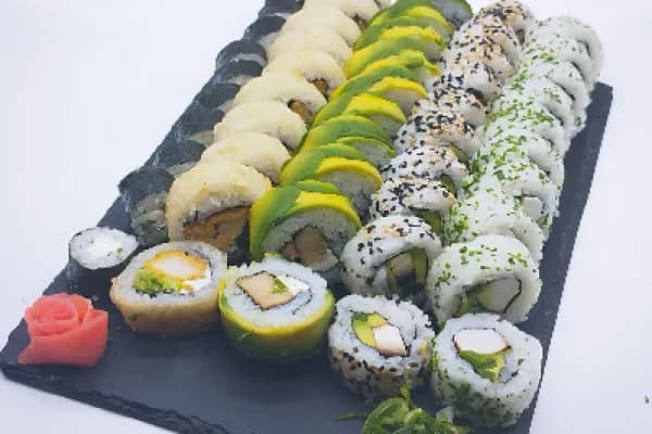 ¡Tremendo! 50 de sushi para disfrutar en Expréss Sushi Delivery — Expréss Sushi Delivery