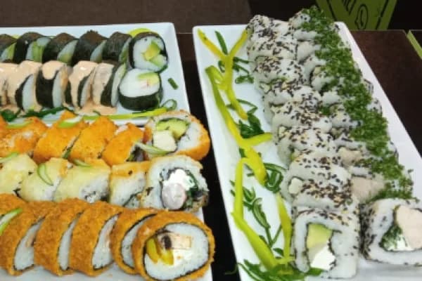 ¡70 piezas del mas rico sushi! No te quedes sin probar estas ricas piezas — Mitsuko Sushi