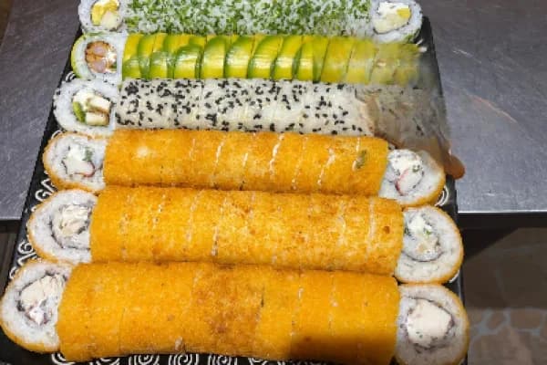 ¡70 piezas de los mejores sabores! No te lo puedes perder — Kadzoku Sushi