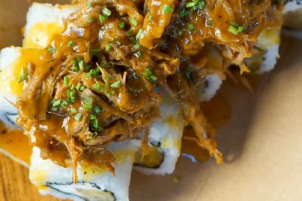 ¡10 piezas del mas rico sushi! No te quedes sin probar estas ricas piezas — Kaito Sushi