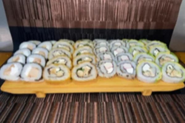 ¡40 piezas del mas rico sushi! No te quedes sin probar estas ricas piezas — Sushi Samurai