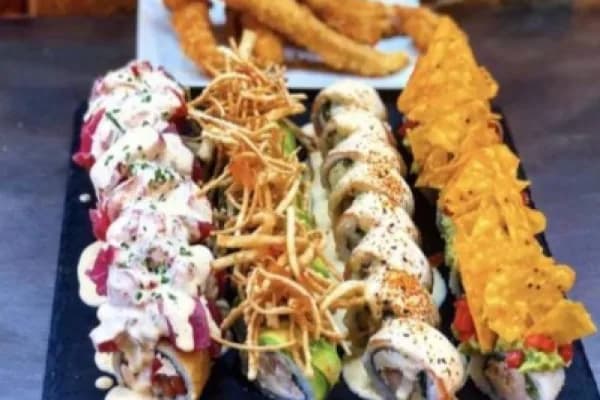 ¡Sushi fresco y delicioso con descuento! — Saloma Sushi