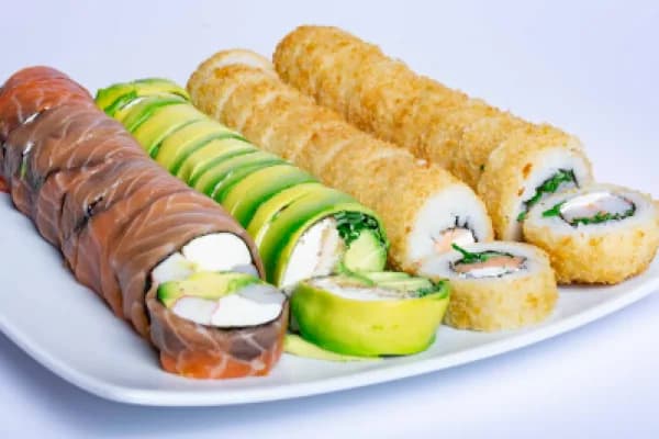 Promo Sushi Mix: Combo Variado de Rolls — Tako Nikkei