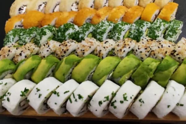 ¿Te lo vas a perder? 80 ricas piezas de sushi en con sabor único — Sugoy Sushi