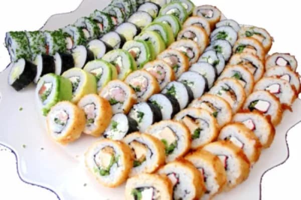¿Te lo vas a perder? 80 ricas piezas de sushi en con sabor único — Kitai Sushi
