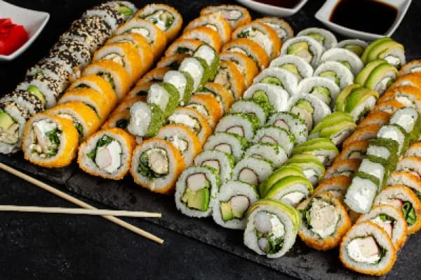 ¡Delicias imperdibles! 100 ricas piezas para compartir. No te lo pierdas — Sushispop