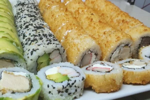 ¡Imperdible! ¡No te quedes sin estas ricas 70 piezas de selección! — Sushi Mas Lico