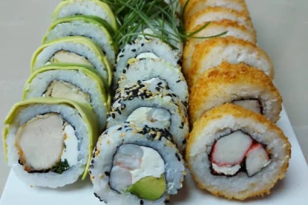 Disfrutas estas 35 piezas de selección que Sushi Mas Lico tiene para ti — Sushi Mas Lico