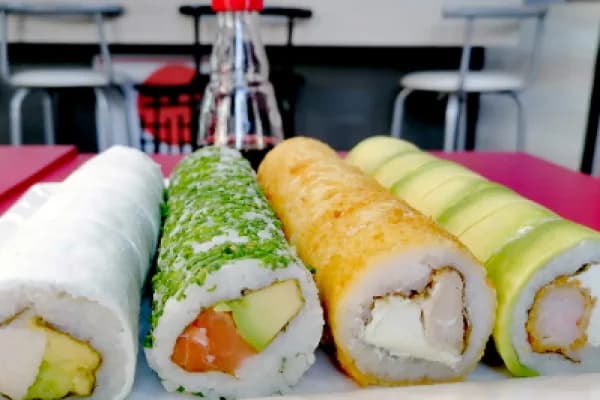 ¡Locura de sabores! RIcas 40 piezas de sushi . Imperdible descuento — Yosai Sushi