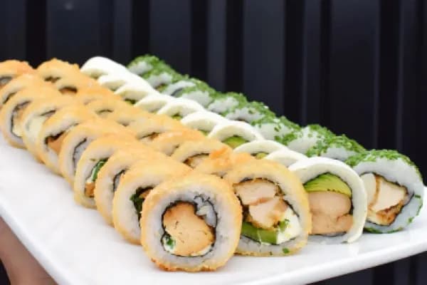 ¡40 bocados de sushi! Rico e increíble cupón que con un sabor único — Maki Sushi