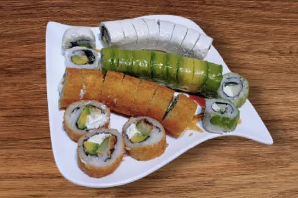 Disfrutas estas 30 piezas de selección que Sushi Yoneu tiene para ti — Sushi Yoneu