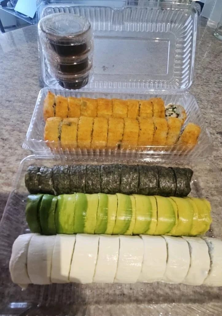 ¡MIx de 50 piezas! variedad de sabores y un exclusivo sabor — Sushi Yoneu